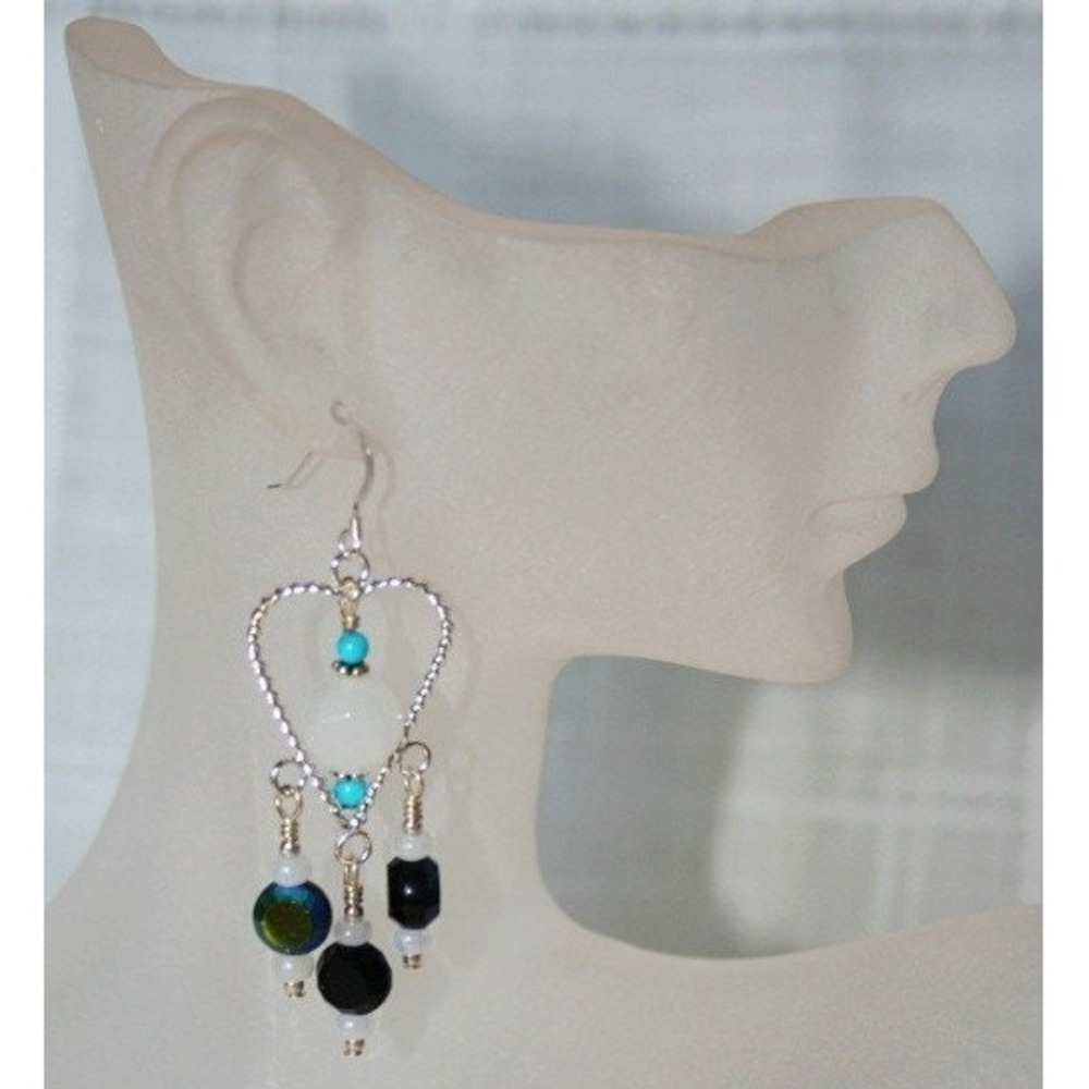 Hand made earrings Silver plated heart shape with Celestial crystal - Picture 2 of 3